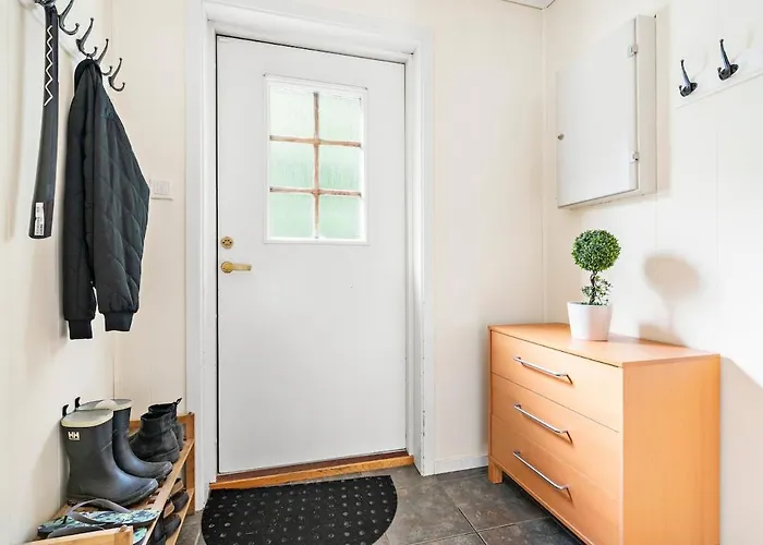 Apartment Great Spacious With 6 Large Rooms, Parking Kristiansand